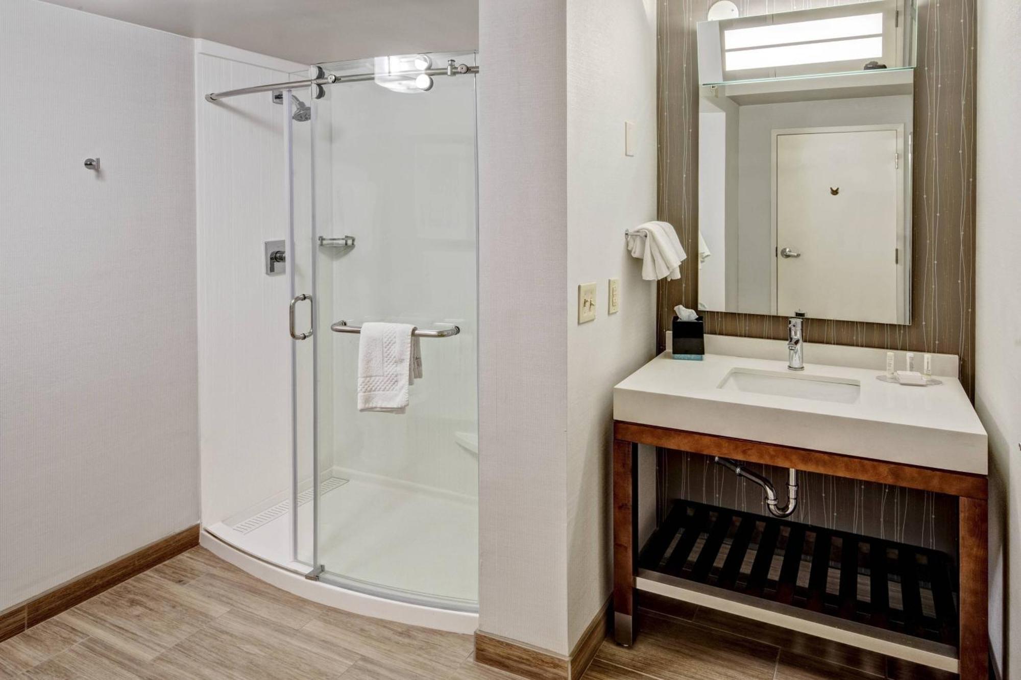 Courtyard By Marriott Nashville Vanderbilt West End Buitenkant foto