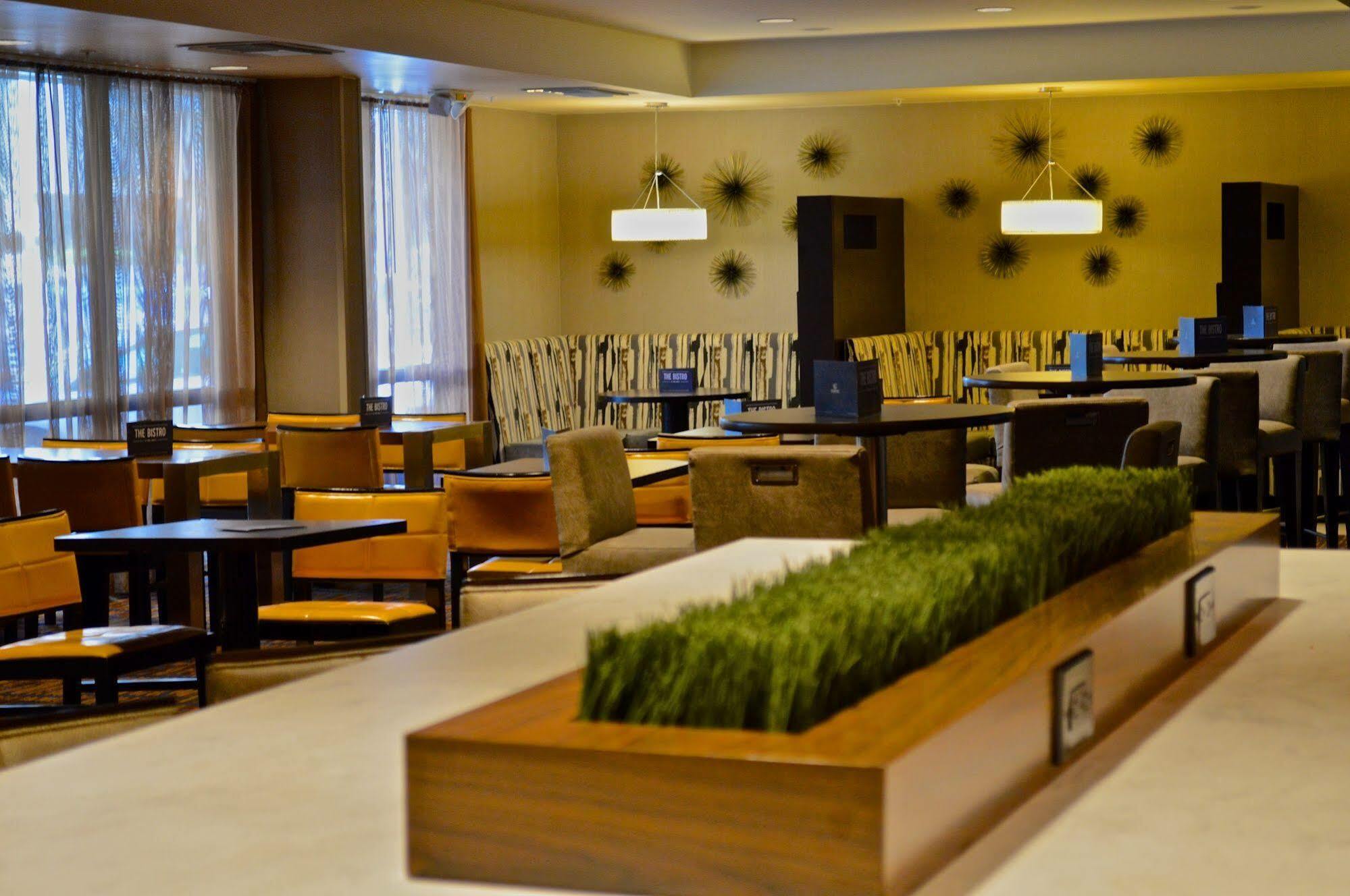 Courtyard By Marriott Nashville Vanderbilt West End Buitenkant foto